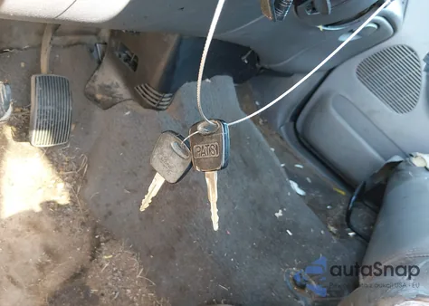 2001 Ford F-150 King Ranch Edition/Lariat/Xlt z USA, uszkodzony, nr VIN 1FTRW08LX1KC32325